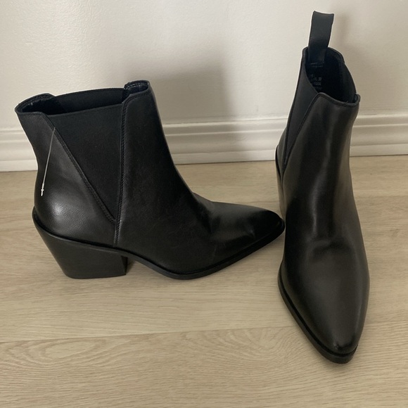 Allonsi Boots. Size 6 - Picture 2 of 4